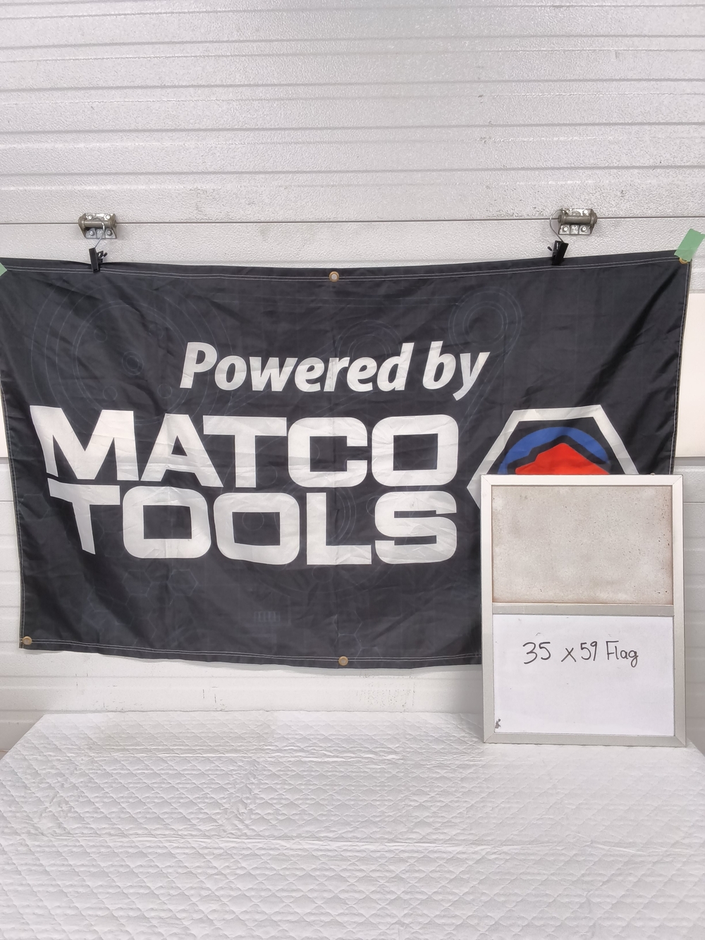 Authentic "Man Cave" Matco Wall Banner Flag - Logo Decor - Picture 2 of 7